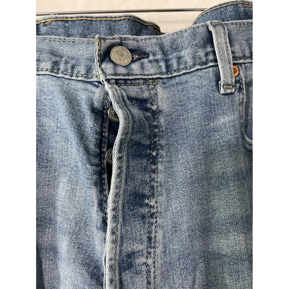 Levi's 501 Mens Jeans Classic Wash Button Fly Denim Straight Leg W38 L32
